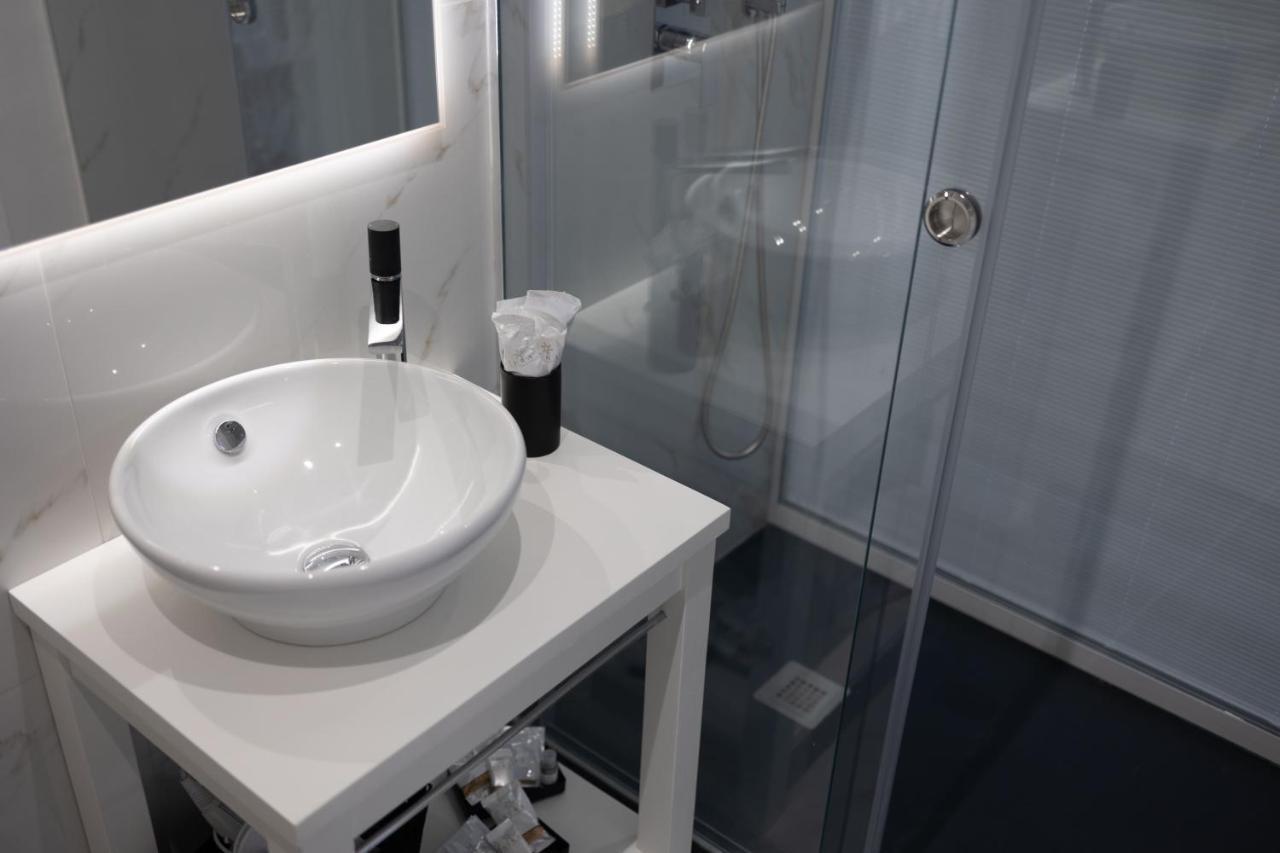 U Scrusciu D'U Mari Luxury Suite Cefalu Bagian luar foto